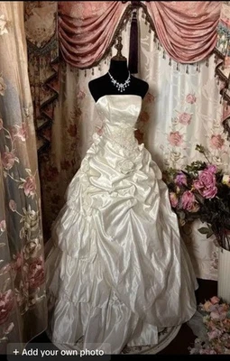 $0.99 Vintage Wedding Dresses Satin Lace A Line Victorian Bridal Gowns - Image 1 of 3