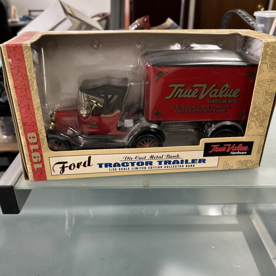 Ertl Ford 1918 Tractor Trailer True Value Hardware Bank Diecast Metal NOS