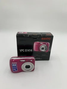 Sanyo S1414 Pink 2.7" Display 4xZoom Digital Camera. - W/Box & CD UNTESTED! - Picture 1 of 15
