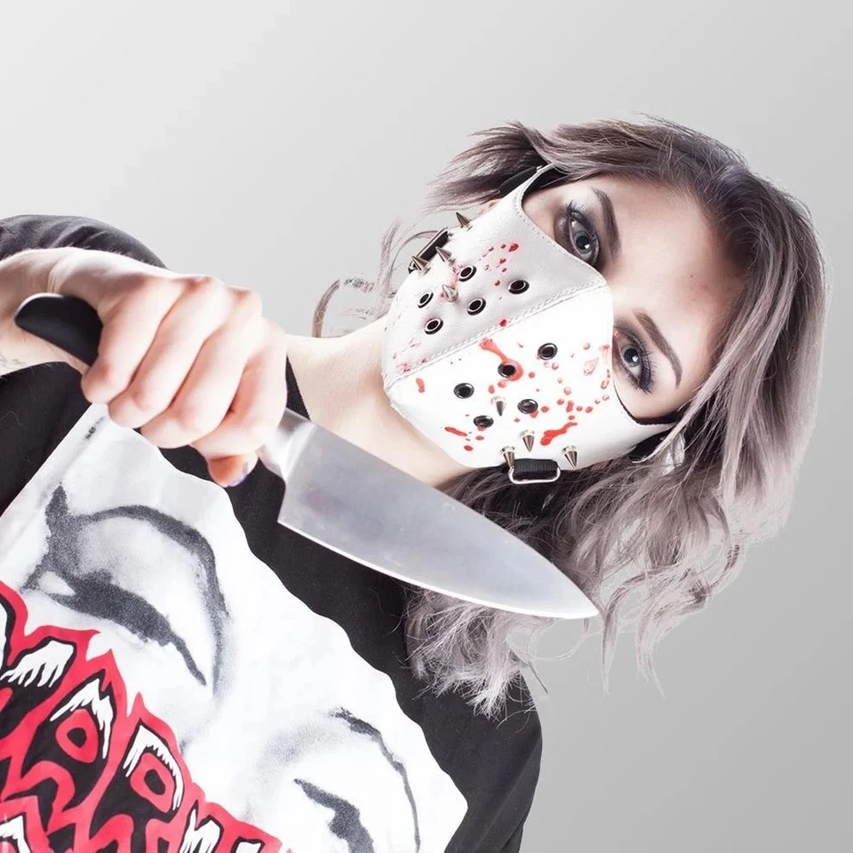 Maske Weiß Leder mit Spikes und Blutspritzern Halbmaske Gesichtsmaske Horror - Bild 1 von 4
