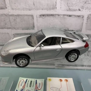 1:24 Burago Porsche 911 Carrera. Silver Diecast. - Picture 1 of 7