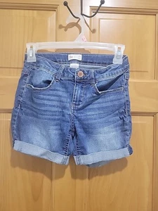 Girls Sz 10 Bermuda Shorts shorts with  holes has a slight stain on back pocket  - Picture 1 of 4