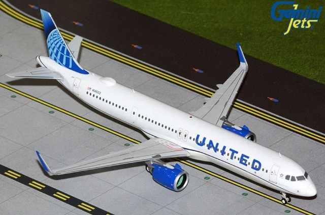 G2UAL1425 GeminiJets A321neo 1/200 Model N14502 United Airlines - Image 1 of 1