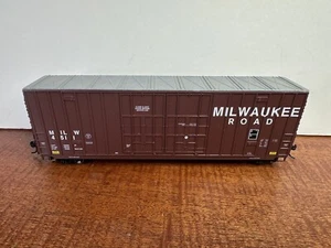 HO Scale LBF 50' Hi-Cube Milwaukee Road MILW Box Car # 4511 - Picture 1 of 6