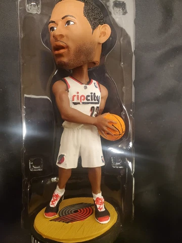 Marcus Camby Portland Trail Blazers Bobble Head Rip City Season Ticket Exclusive Cover
