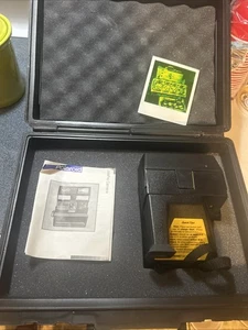 Vintage POLAROID JOB PRO 600 Instant film Camera Yellow With HARD CASE! - Picture 1 of 9