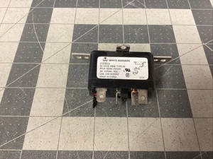 WHITE RODGERS ENCLOSED RELAY 90-293Q (LQS43Q) - Picture 1 of 2