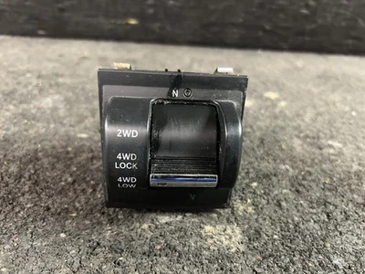 08-12 JEEP LIBERTY 4X4 CAJA TRANSFERENCIA ELECTRÓNICA INTERRUPTOR SELECTOR ID 04602801AC Foto 1 de 4