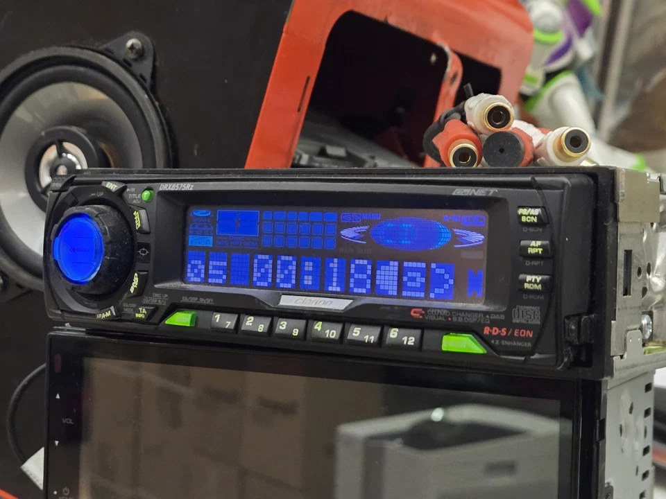 Clarion DRX8575Rz Tuner CD Player - Tested - Car Stereo.  - Bild 1 von 4