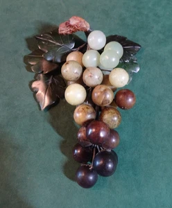 GRAN RACIMO DE PIEDRA DE UVA VINTAGE, 8,5" L X 6" W, HOJAS DE JADE, TONOS - Imagen 1 de 10