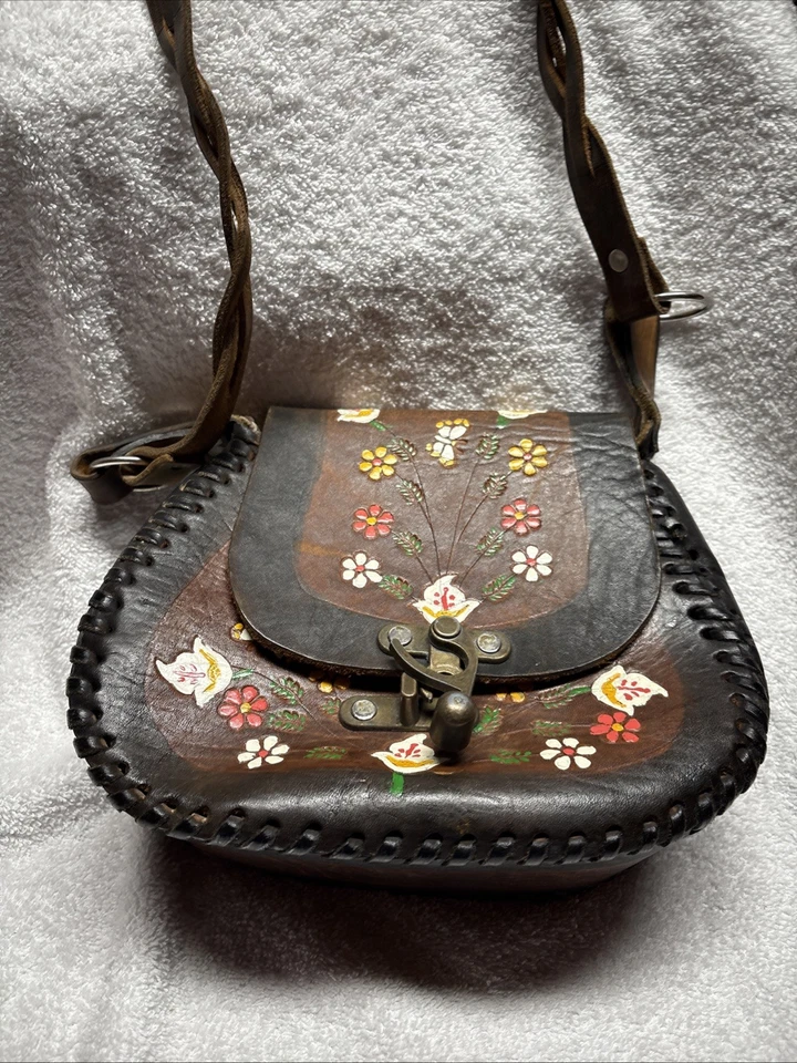Cartera de cuero mexicana vintage de los años 70 pintada a mano flores Foto 1 de 4