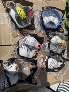 2014 Penguins of Madagascar Happy Meal Toys Complete Set Of 1-6 - Picture 1 of 2