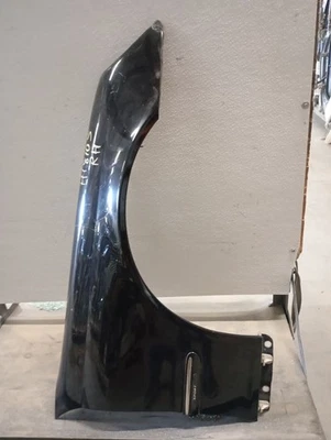 乘客挡泥板 203 型轿车 C350 适合 01-07 Mercedes C-CLASS 3956647 — 第 1/4 张图片