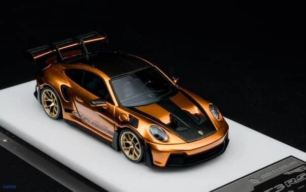 1:64 FUELME Porsche 911 GT3 RS NORDIC GOLD - Immagine 1 di 4