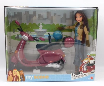 Mattel Barbie Vespa My Scene Chelsea Doll 2003 MIB NRFB C1681 - Immagine 1 di 4