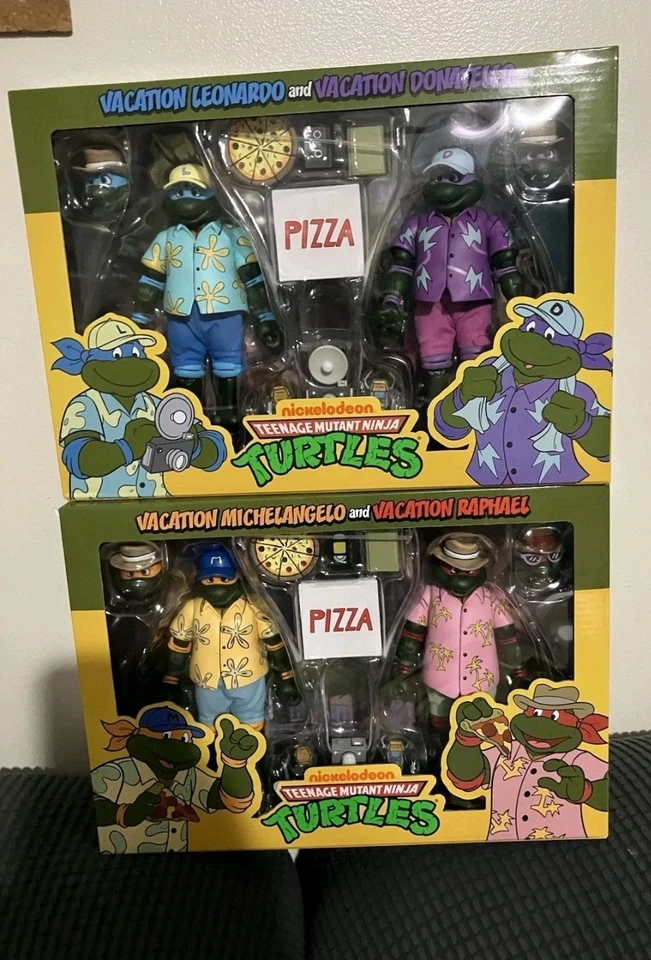 Paquete de 2 NECA Teenage Mutant Ninja Turtles TMNT Vacaciones JUEGO COMPLETO DE COLECCIONISTAS Foto 1 de 1