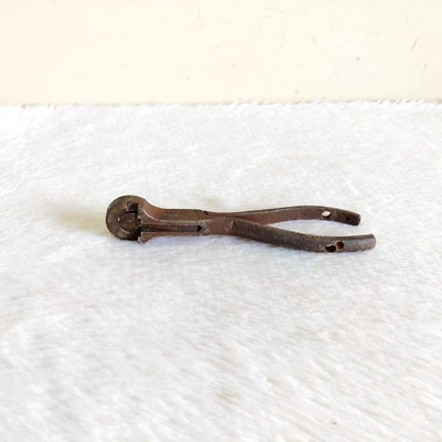 1930s Vintage Primitive Handmade Cobbler Tool Decorative Collectible I383 - Image 1 of 4