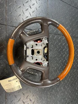 2008 Buick Enclave Wood/Cocoa Leather Steering Wheel (Cruise Audio)(25807099) - Image 1 of 3