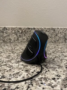Ergonomic NPET V20 Vertical USB Mouse w/ 7 Programmable Buttons & Adjustable DPI - Picture 1 of 6