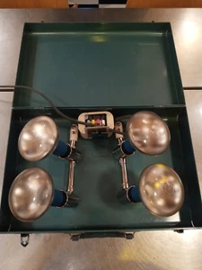Vintage Mobilite - 4 bulb Swivel Lighting Unit with case - Picture 1 of 5