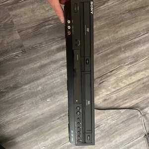 Sony SLV-D218P DVD/VHS Player - Picture 1 of 7