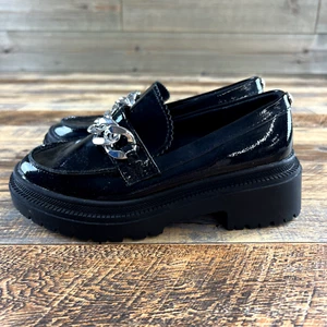 Vince Camuto Girls Loafer Dakota Black Patent Silver Chain Chunky Size 2 - Picture 1 of 9