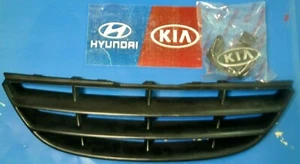 NEW OEM KIA 04-06 SPECTRA FRONT GRILLE Assembly-Radiator GRILLE - Picture 1 of 2