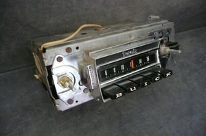 1968 Buick AM radio factory OEM 7302524 ETC BUI131 - Imagen 1 de 7