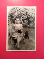 Altes Foto antik Mädchen Girl sitzt im Garten nice dress Mode Fashion old Photo