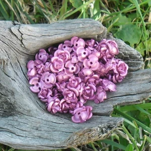 90 Flower Beads / Roses Metal Aluminum 9.5 mm (Lilac) - Picture 1 of 1