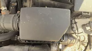 17 KIA FORTE Air Cleaner 2.0l Federal Emissions - Picture 1 of 1