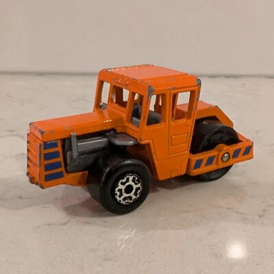 Vintage 1991 Matchbox Road Roller 1:76 MI772 orange & blue stripes 1-75 Series - Image 1 of 4