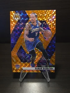 Mosaico Panini 2024-25 #111 DeMar DeRozan naranja mosaico Prizm #'d/249 - Imagen 1 de 2