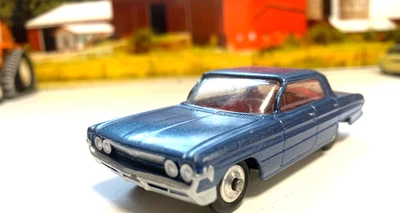 CORGI. 1:43. OLDSMOBILE 88 CLASSIC SALOON CAR. - Image 1 of 4