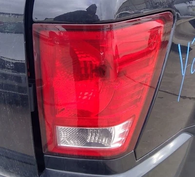 07 08 2009 10 Jeep Grand Cherokee Passenger Right RH Tail Light Lamp - Image 1 of 4
