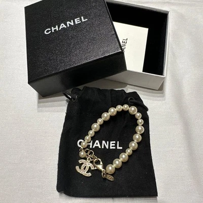 Chanel Pearl Bracelet, Elegant Jewelry, Used, Bridal Accessory - Image 1 of 4