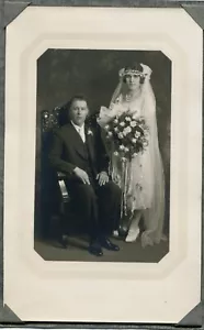Glencoe MN, Portrait of Wedding ID'd, by Daniels, circa 1910s - Picture 1 of 2