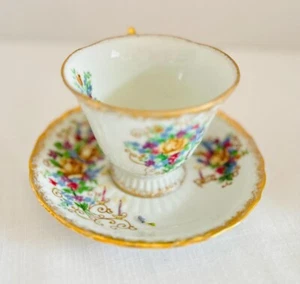 Vintage Glückwunsch Floral Goldrand Teetasse und Untertasse Set - Bild 1 von 6