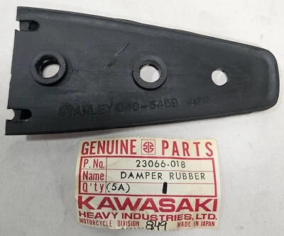 Amortiguador de goma de luz trasera OEM 23066-018 Kawasaki KD125 KD175 KT250 1975-1979 Foto 1 de 3