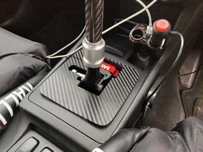 Polaina de palanca de cambios corta WK Motorsport para 5 velocidades Mitsubishi Lancer EVO X Foto 1 de 4