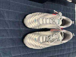 Nike Air 720 Size 8 Wolf Swirl Grey Colour Pink Blue Multi Sill Boxed With Tags - Picture 1 of 9