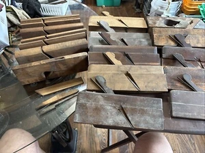 Konvolut 17 verschiedene alte Handhobel aus Holz - Bild 1 von 24
