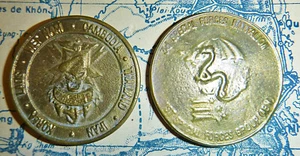 2 x CHALLENGE COINS - US SPECIAL FORCES - ARVN - NUNG NAMED - Vietnam War, C.479 - Picture 1 of 9