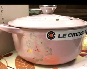 Le Creuset Signature Cocotte Redonda 20 cm SAKURA 25 Aniversario SIN CAJA USADA - Imagen 1 de 24