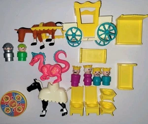 VINTAGE KOMPLETT Fisher Price Little People Spielschloss 1974-993 - siehe alle Fotos - Bild 1 von 6