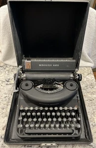 Macchina da scrivere silenziosa vintage Remington Rand modello 7 in custodia ๐ฅ - Foto 1 di 8