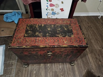 Cofre de almacenamiento grande estilo egipcio Foto 1 de 3