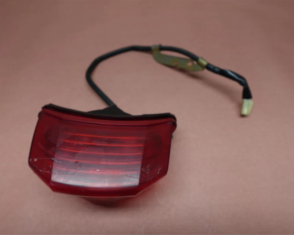 Luz trasera lámpara de freno Yamaha FZ6-S FZ6S FZ6 FZ600 2004-2009 Foto 1 de 4