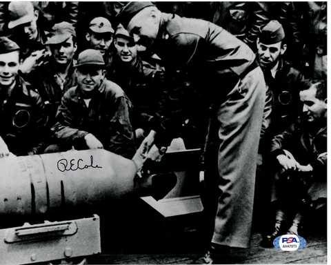 RICHARD E. COLE SIGNED 8X10 PSA DNA AH47073 (D) WWII DOOLITTLE USS HORNET Cover