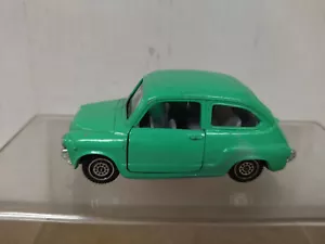 SEAT 600 GREEN 1:43 GUISVAL DEFECT/NO BOX - Imagen 1 de 8